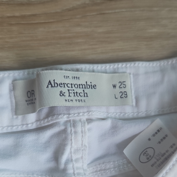 Abercrombie & Fitch White Pants - Picture 1 of 4